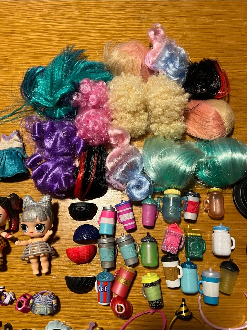 LOL doll accessories